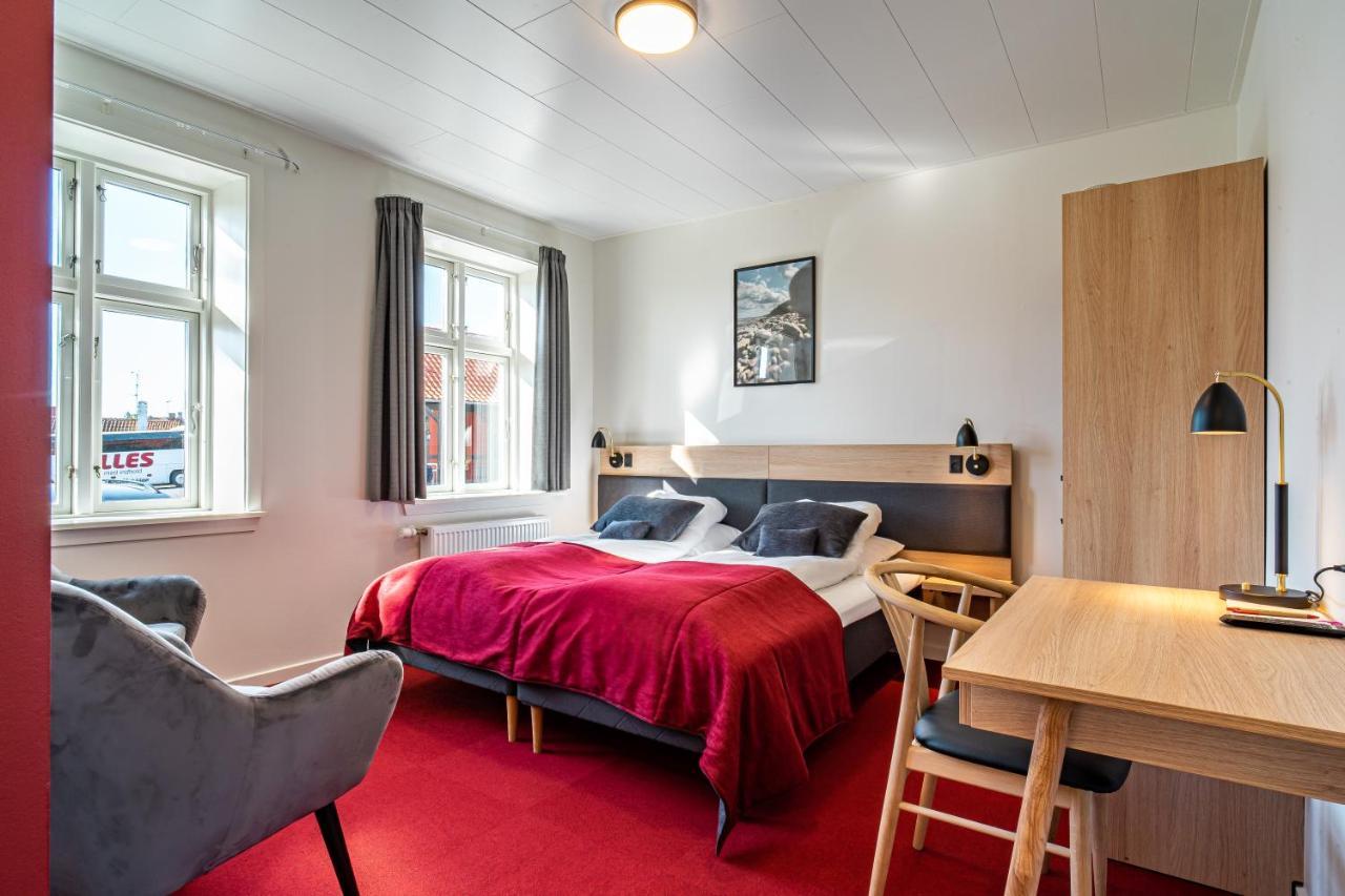 Hotel Allinge Extérieur photo